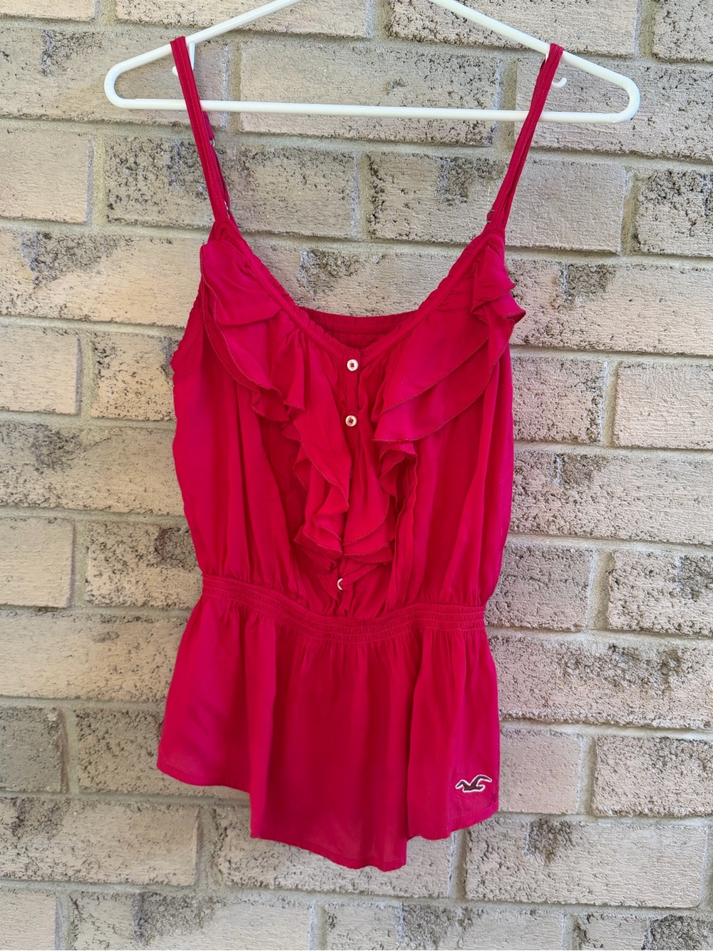 00’s hollister fuchsia pink ruffled camisole tank